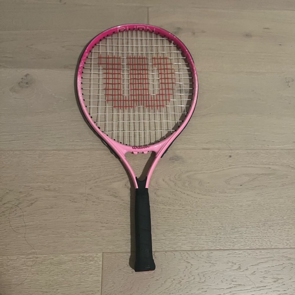 Wilson Burn Pink 21 in. Junior Tennis Racket (Ages 5-6)